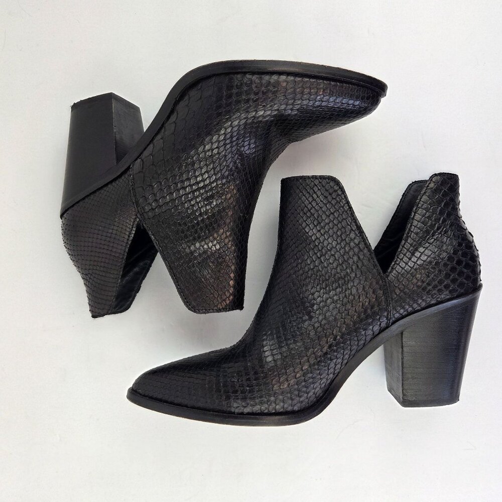 Lucchese Alma Exotic Black Python Vamp Leather An… - image 4